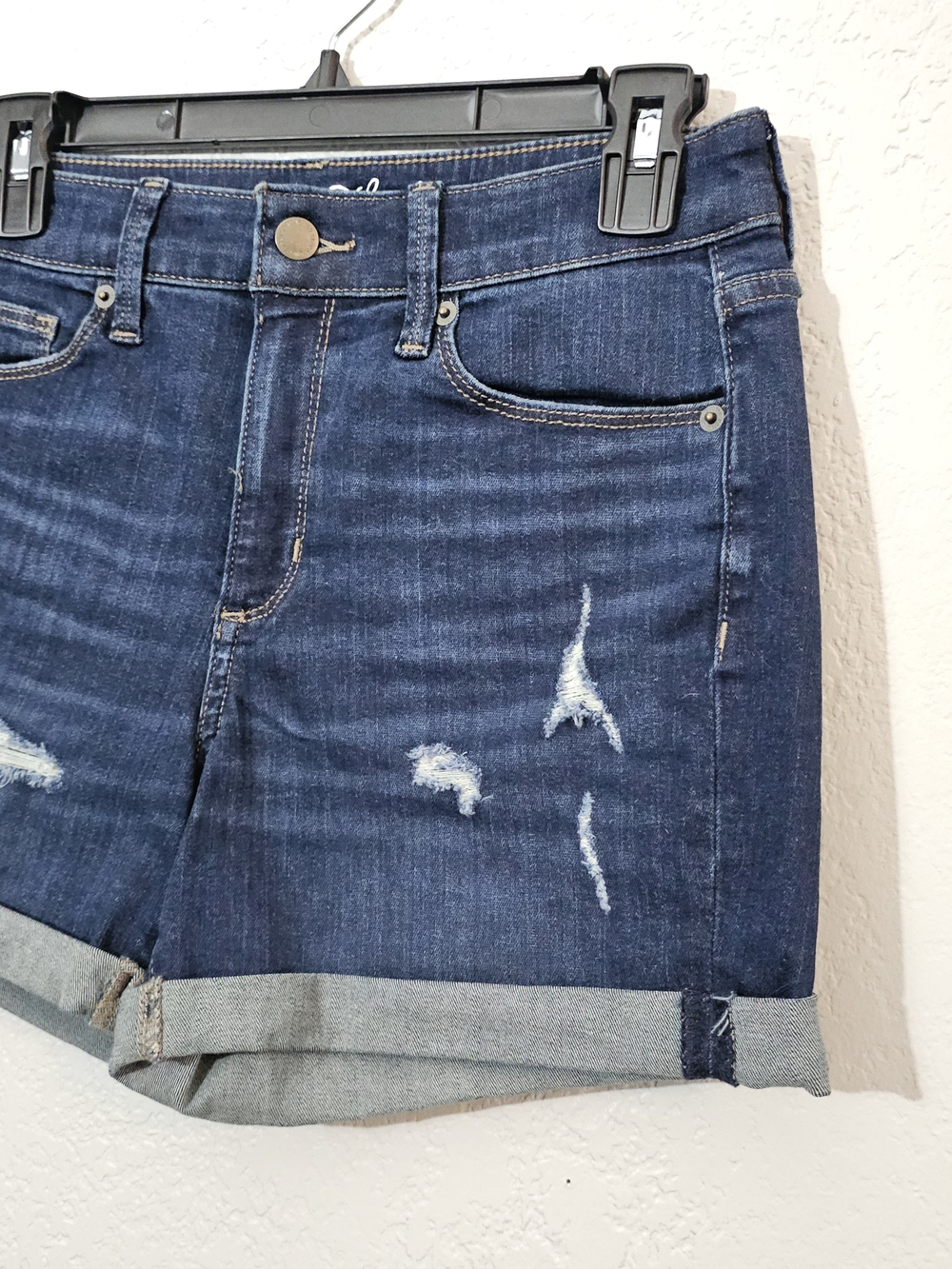 NWOT Universal Thread High Rise Midi Distressed Cuffed Denim Shorts Womens 4/27 - Picture 2 of 7
